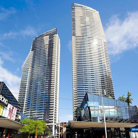 Circle On Cavill - Self Contained & Privately Managed Apartments - Wow Stay Голд-Кост Екстер'єр фото